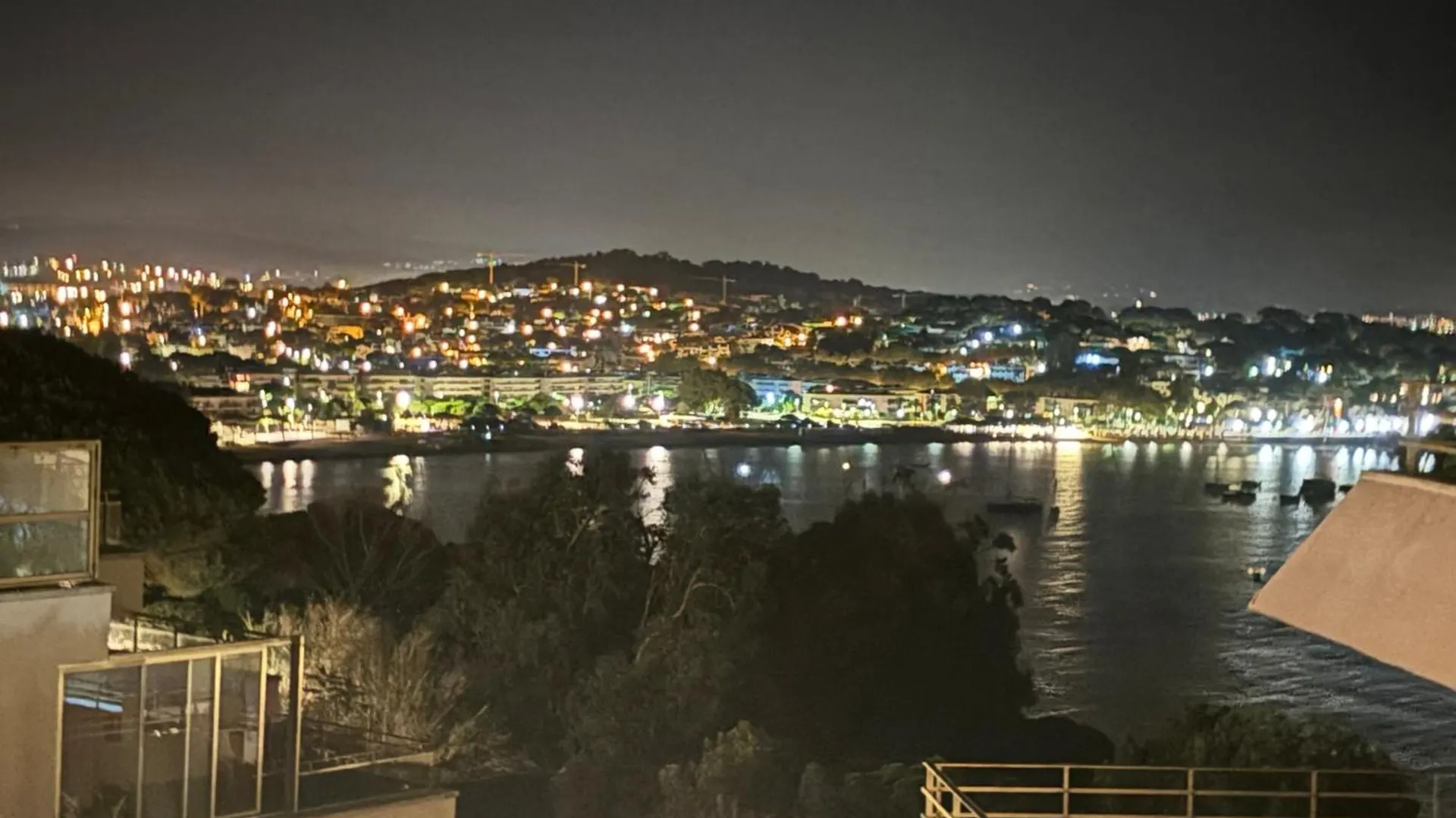 Lägenhet Precioso Apartamento En S'Agaro Con Fantasticas Vistas Al Mar Sant Feliu de Guíxols